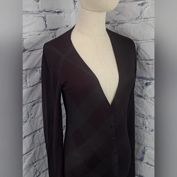 Burberry Women's 100% Silk Cardigan Sweater Dark Burgundy Check Medium - Picture 3 of 12